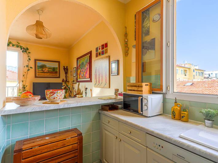 Ferienwohnung für 4 Personen, mit Ausblick in Nizza - 2