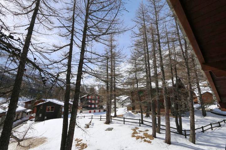 Chalet für 8 Personen, mit Balkon und Garten sowie Ausblick in Saas-Fee
