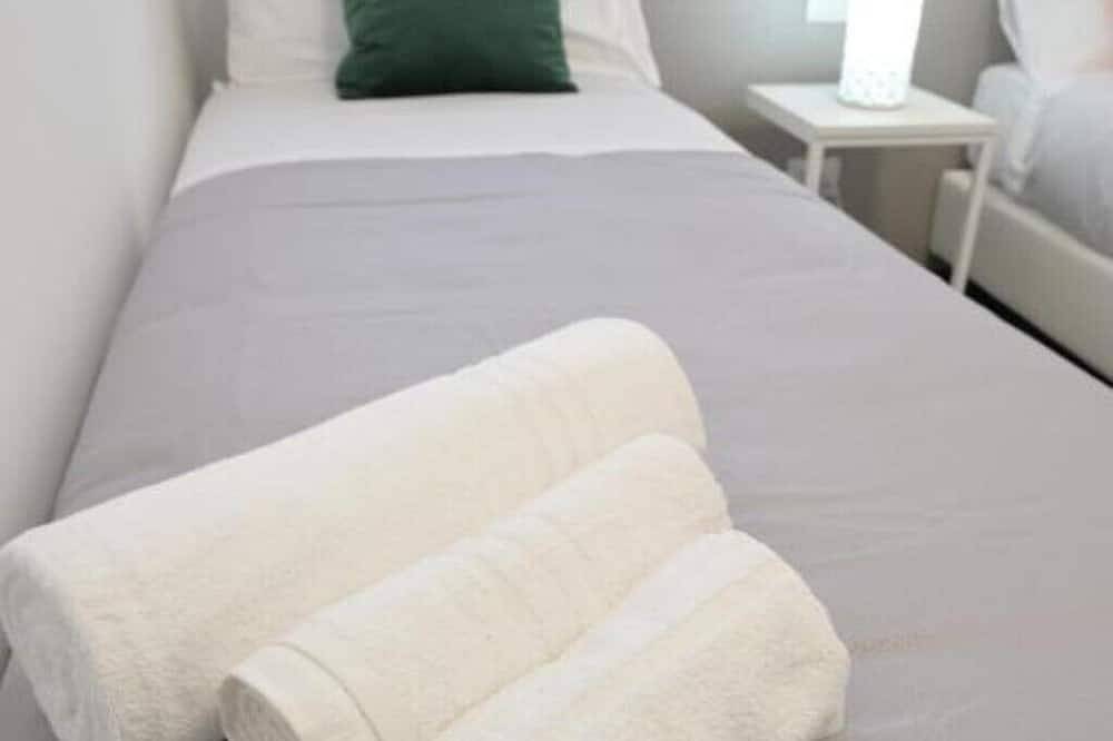 From 'nfacci quadruple room in Villagrazia di Carini, Carini