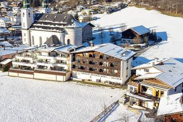 Hütte für 2 Personen, mit Garten, mit Haustier in Brixen im Thale