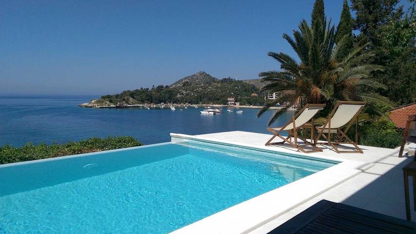 Holiday letting for 2 people, with terrace and pool in Srebreno