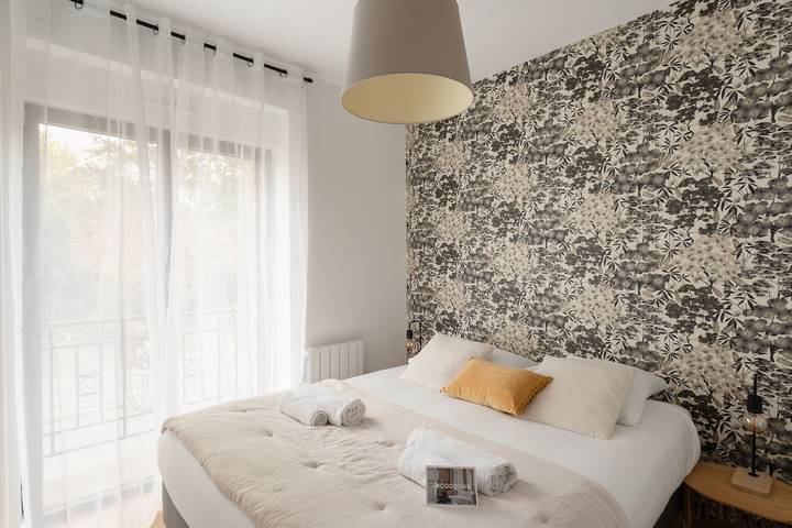Entire apartment, Maison Nova - charmant appt avec parking privé in Rennes, Rennes region