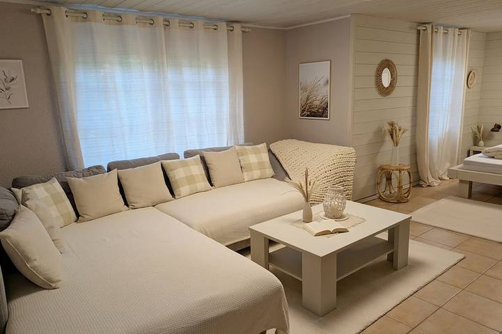 Ferienwohnung für 4 Personen, mit Terrasse und Garten in Hilzingen - 2