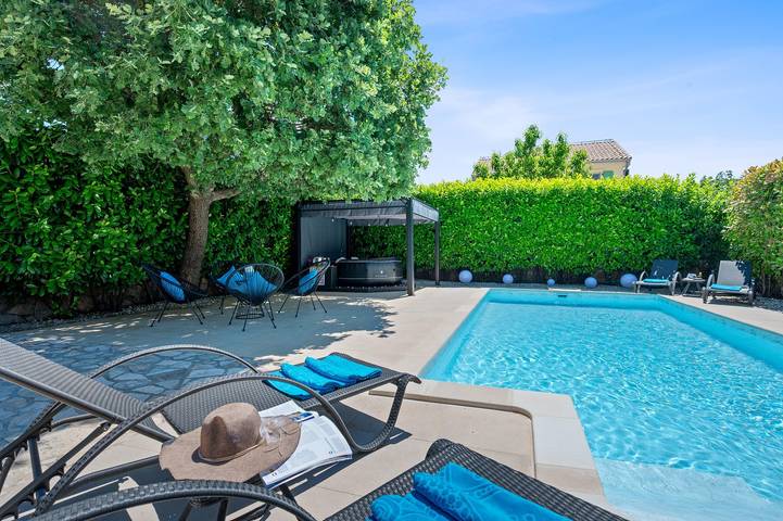 Villa Dory an Krk mit Pool zum Mieten in Malinska-Dubašnica, Krk
