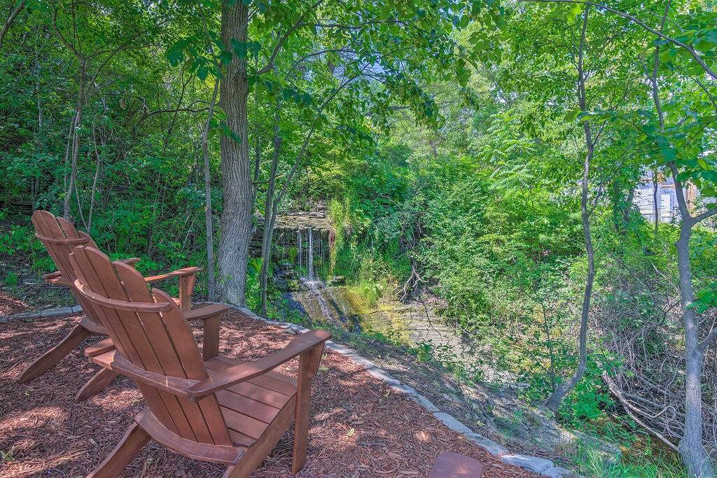Watkins Glen Lakeview Cottage w/ Waterfall! in Seneca Lake