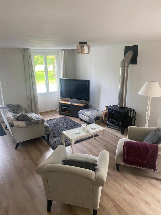 Location de vacances pour 4 personnes, avec jardin à Bussière-Poitevine - 2