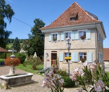 Ferienhaus für 8 Personen, mit Garten in Rhein (Deutschland)