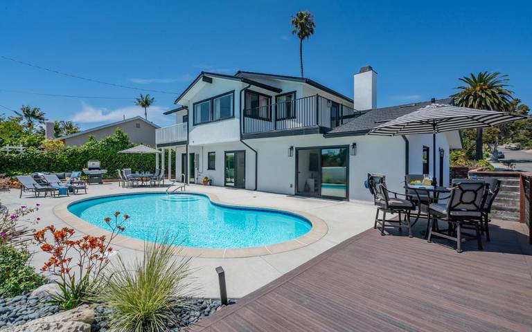 Chalet para 6 personas, con terraza y piscina en Santa Barbara