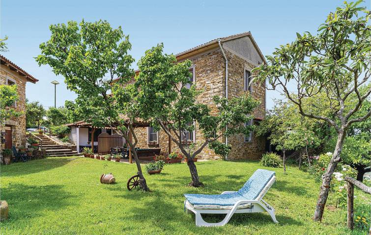 Ferienwohnung für 3 Personen, mit Terrasse, mit Haustier in Santa Maria di Castellabate - 2