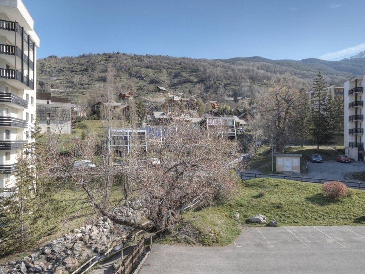 Ganze Wohnung, Gemütliches Studio für 2 Personen mit Parkplatz und Skikeller in Chantemerle, Serre-Chevalier in Saint-Chaffrey, Serre Chevalier