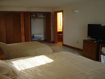 Chalet for 18 Guests in Burke, Vermont, Picture 1