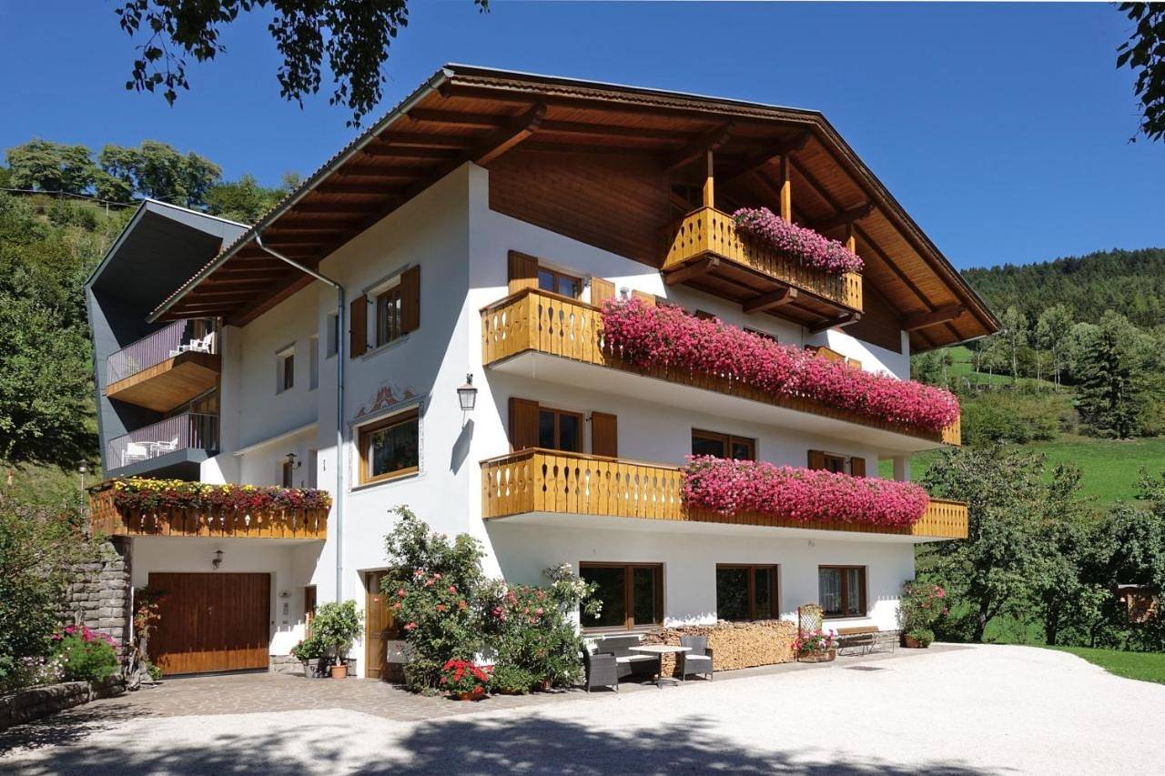 Apartments Haus Gabi in Sankt Peter Tal, Lajen