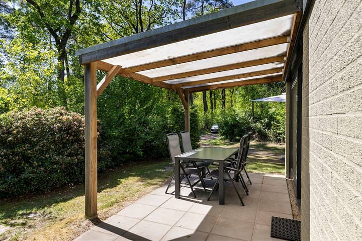 Bungalow für 4 Personen, mit Balkon/Terrasse und Terrasse in Friesland - 3