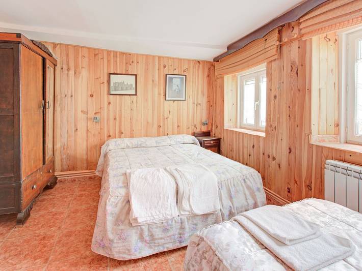 Chalet para 14 personas, con terraza y piscina, Se admiten mascotas en Provincia de Valladolid - 2