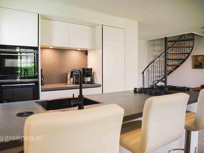 Ferienhaus für 10 Personen, mit Balkon/Terrasse und Whirlpool sowie Terrasse und Sauna in Hellevoetsluis - 3