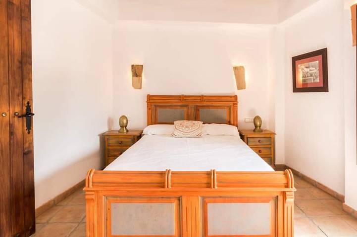 Preciosa Casa Andaluza con piscina barbacoa in Pinos del Valle, El Pinar