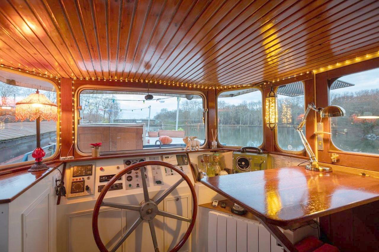 Bateau péniche au coeur de Lille in Lille, Région de Lille