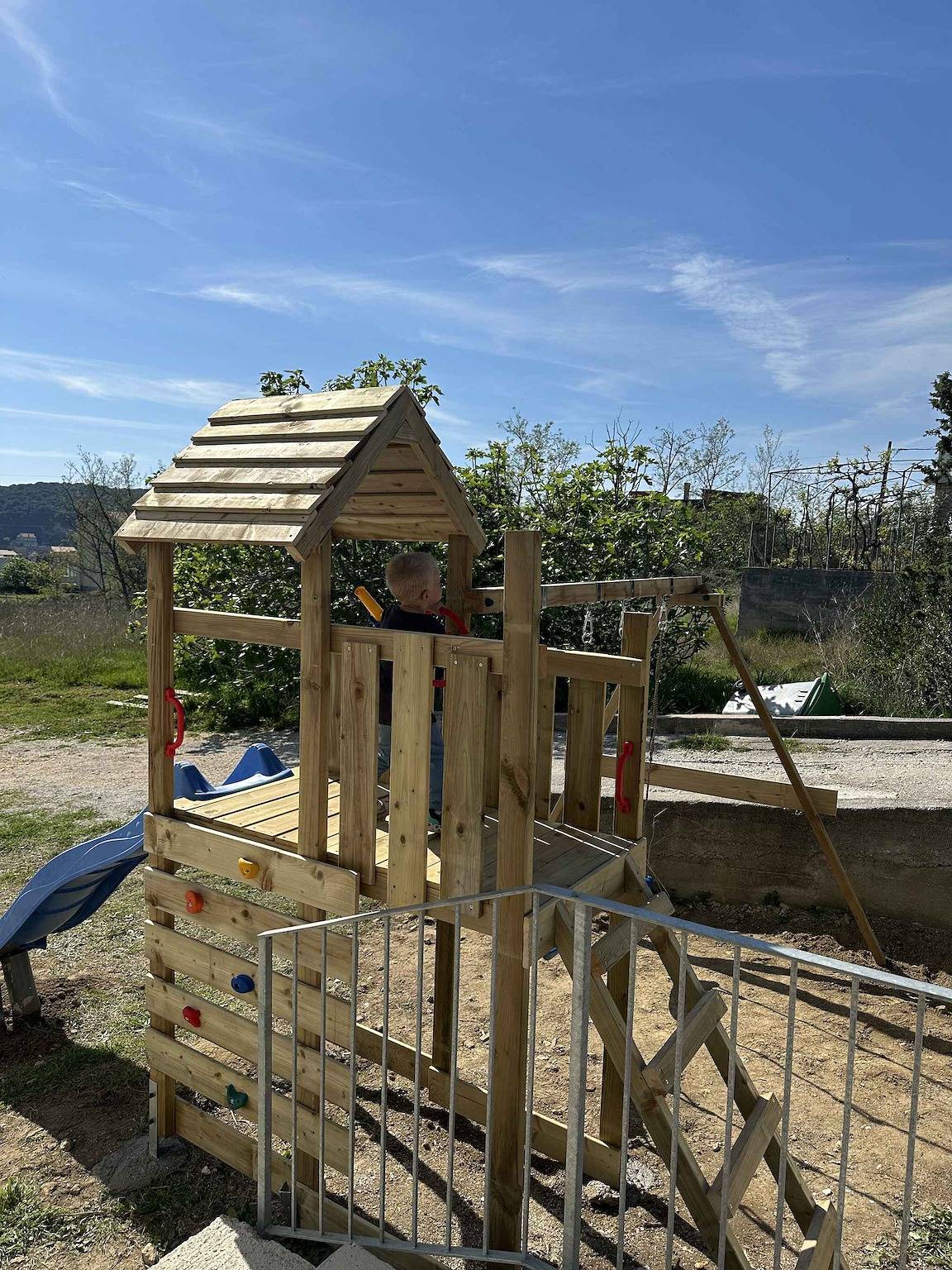 Ganze Ferienwohnung, Ferienwohnung mit Klimaanlage in ruhiger Lage in Lopar, Rab