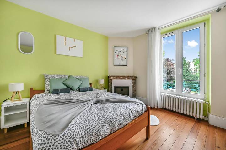 Location de vacances pour 19 personnes, avec jacuzzi à Noisy-le-Grand - 3