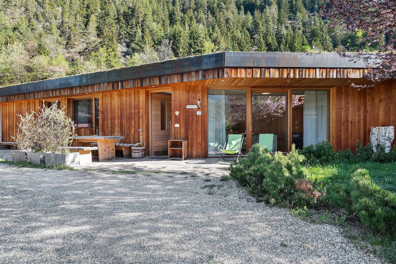 Chalet „Petrunderhof Sommertraum“ mit Bergblick, Gemeinschaftsterrasse und Wlan in St. Valentin (Villnöß), Villnöß