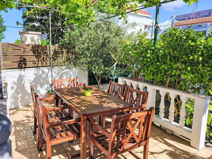Ferienhaus für 6 Personen, mit Balkon und Terrasse in Zadar (Kommun)