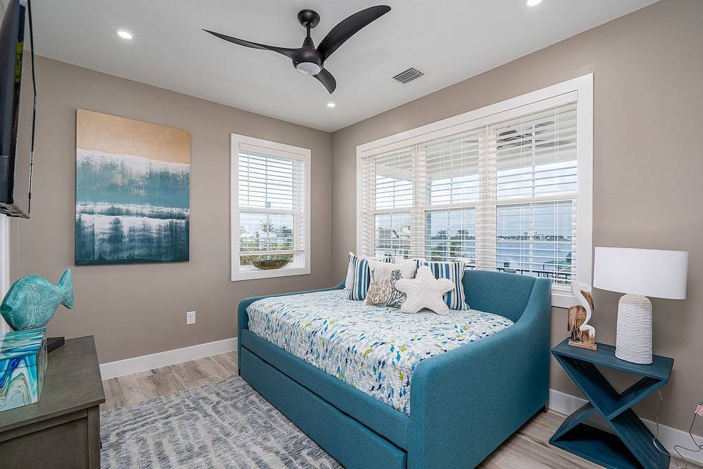 607 Bliss on the Bay: 5Br Oasis w/ Pool, Spa & Views in Fort Myers Beach, Estero Island