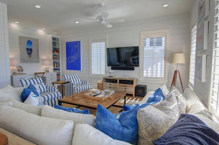 Vacation house for 14 people, with yard and pool in Port Aransas