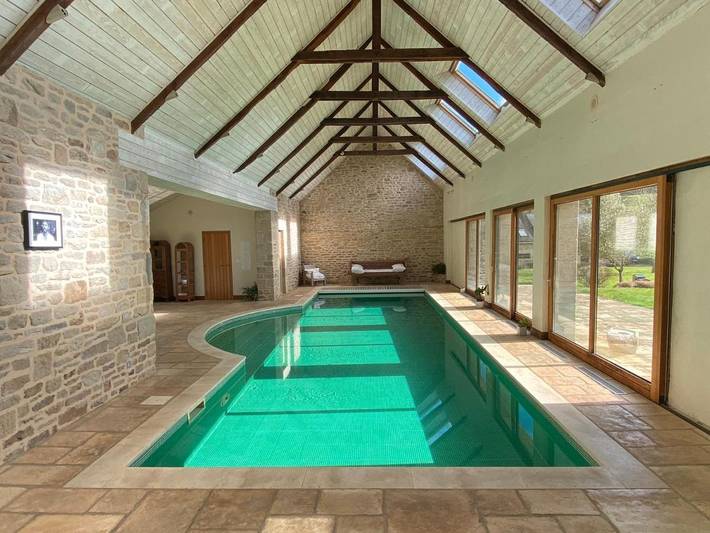 Location de vacances pour 6 personnes, avec sauna et piscine ainsi que jardin et jacuzzi à Ploërdut - 3