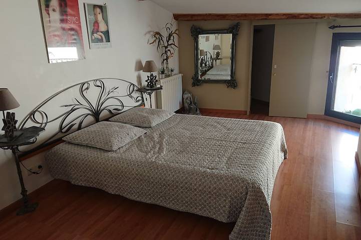 Location de vacances pour 4 personnes, avec piscine ainsi que jardin et terrasse à Aspiran - 2