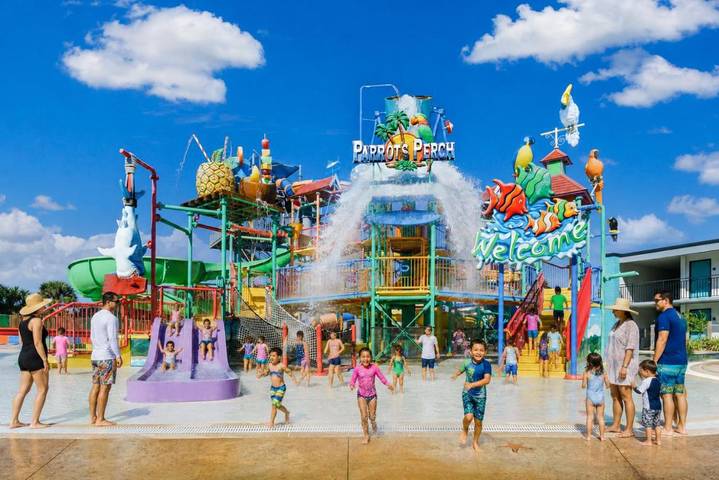 Resort voor 5 personen, with tuin and whirlpool as well as zwembad - 1