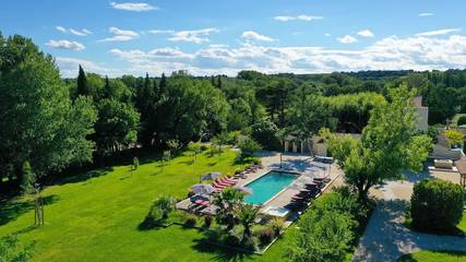 Maison De Vacances pour 16 Personnes dans Noves, Région d'Arles, Photo 2