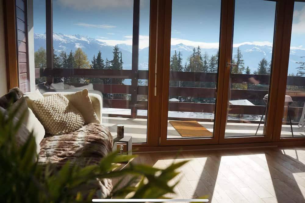 Ganze Wohnung, Beautiful apt. in Anzère in the Swiss alps. Amazing views across the mountains in Anzère, Ayent