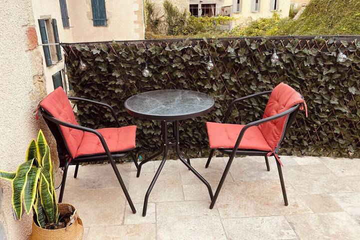 Gîte Montana 3 pers. plein center Mirepoix - Terrace, garden, barbecue in Mirepoix (gastronomía), Ariège