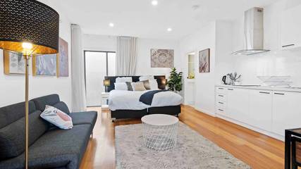 Apartment for 2 People in Melbourne, Glen Eira City, Photo 1