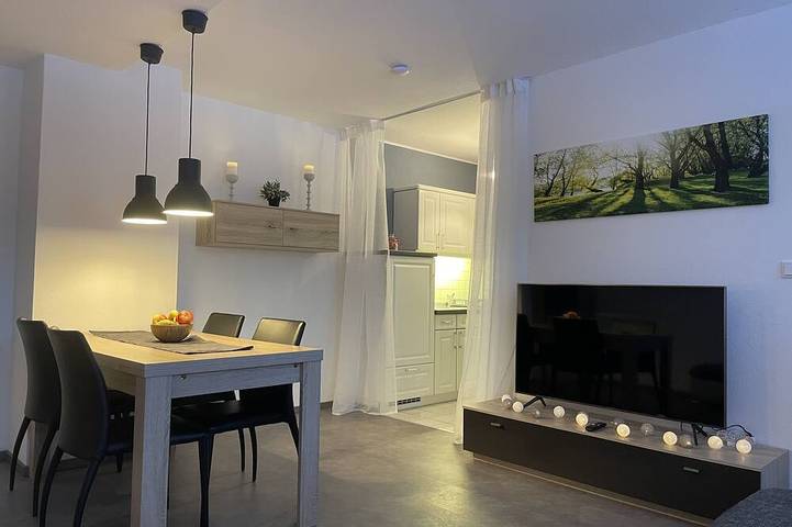 Ferienwohnung für 2 Personen, mit Terrasse und Garten in Marsberg