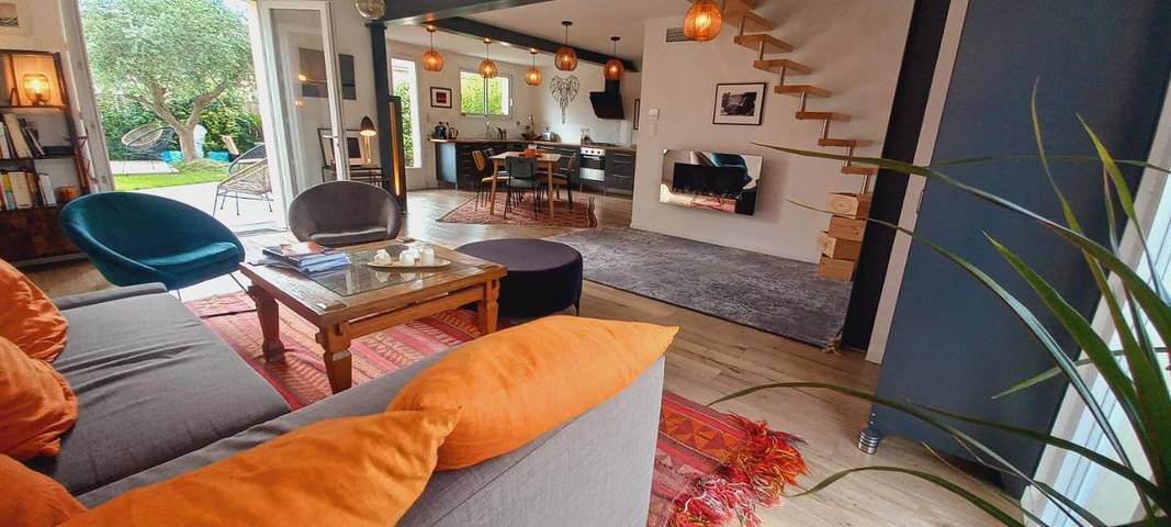 Location de vacances pour 6 personnes, avec piscine et jardin, animaux acceptés à Aigues-Vives - 3