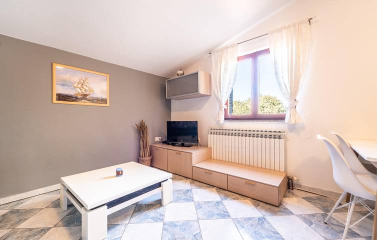 Ferienwohnung für 4 Personen, mit Pool und Terrasse in Zadar - 3