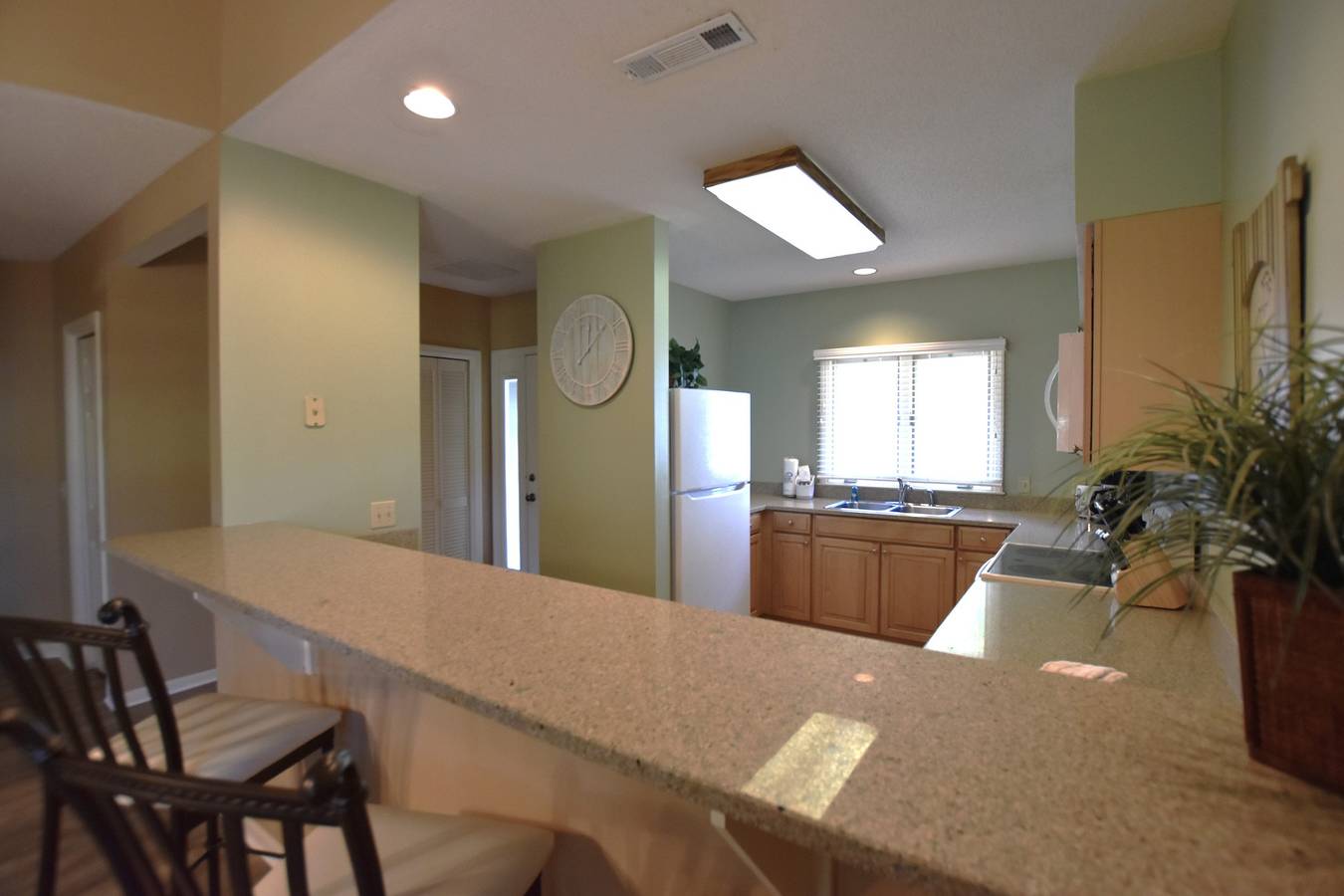 2 Bedrooms at Brigantine Quarters 288 in Coligny Beach, Shipyard Plantation