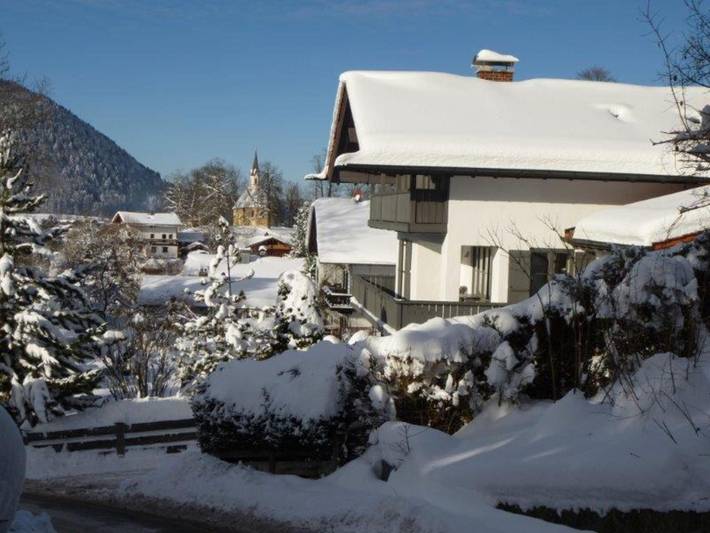 Ferienwohnung für 3 Personen, mit Seeblick und Ausblick sowie Terrasse und Garten am Schliersee - 4