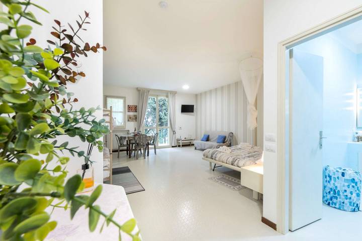 Appartamento intero, Grazioso monolocale con vista sull'oceano a Riccione in Riccione, Provincia di Rimini