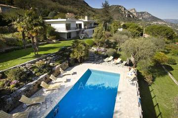 Ferienhaus für 15 Personen, mit Pool und Garten in Vence