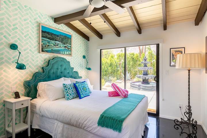 Villa for 10 people, with hot tub and balcony in Palm Springs