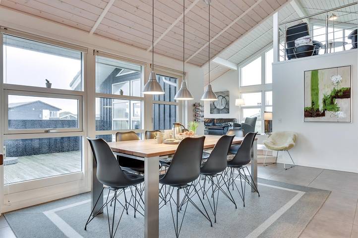 Awesome home in Hirtshals w/ 4 Bedrooms, Sauna and Wifi in Hirtshals region, Tannisbucht