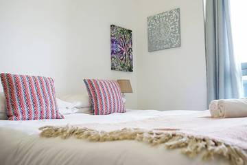 Apartment for 4 People in Bedford, Bedfordshire, Photo 2