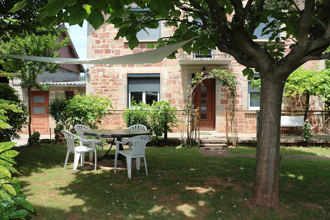 Gîte du Mansois, le calme à la campagne pour 6 à 8 pers in Clairvaux-d'Aveyron, Massif central