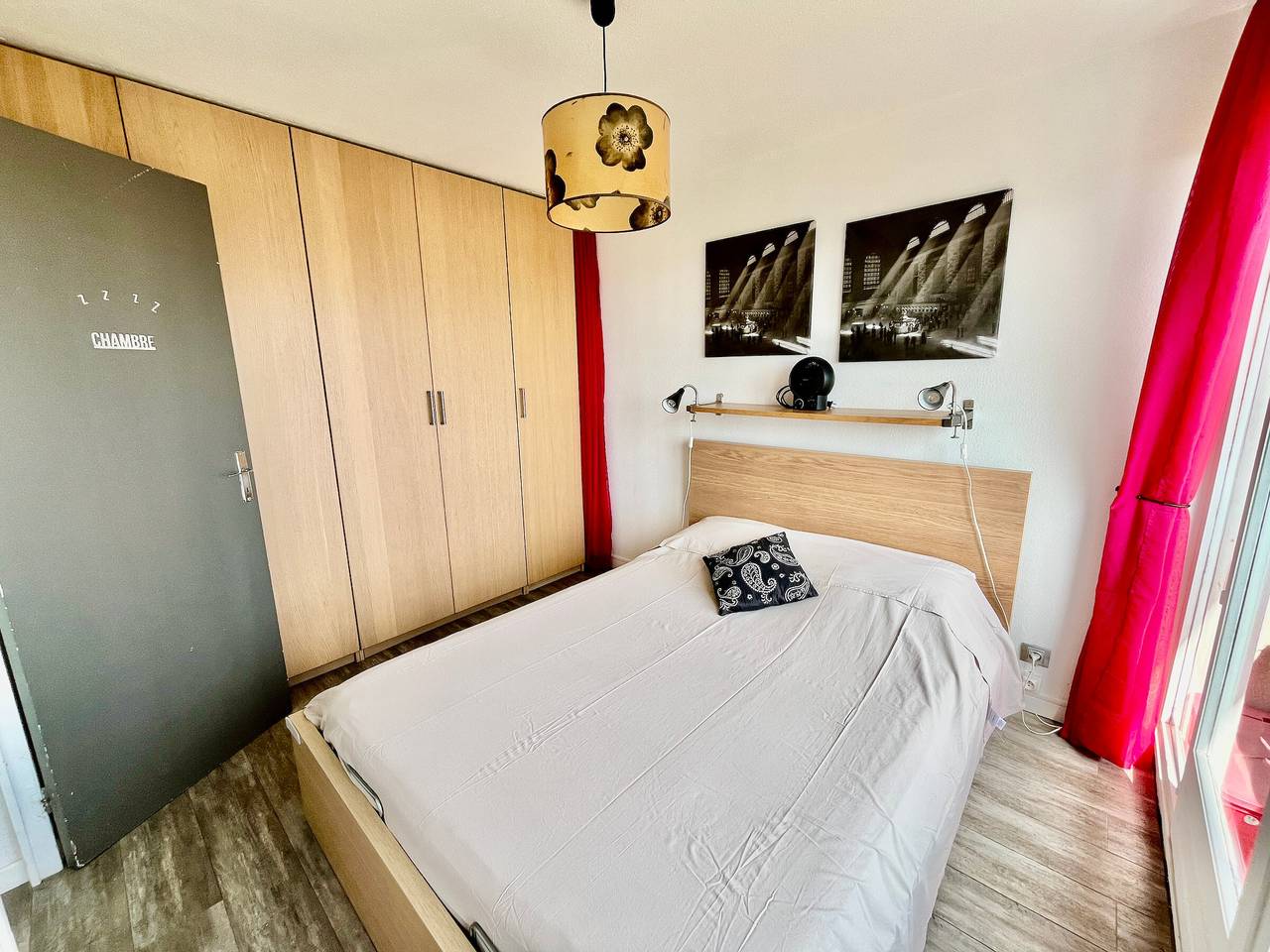 Entire apartment, Apartment for 4 facing the sea with private parking, in Sète in Sete, Côte d'Améthyste