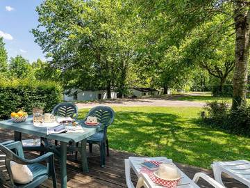 Glamping for 6 People in Sainte-Nathalène, Périgord Noir, Photo 2