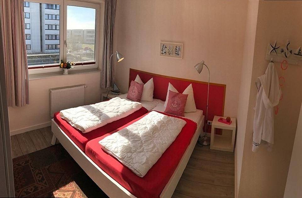 Ganze Wohnung, Komfortables Apartment am Yachthafen, mit Balkon und privatem Parkplatz in Ostfehmarn, Fehmarn