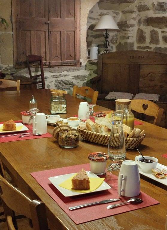 La Tour des Chapelains - Chambre Chelidoine in Saint-Chély-d'Aubrac, Massif central