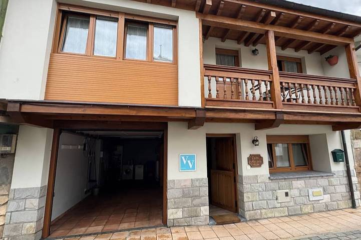 Holiday home for 6 people, with balcony - 1